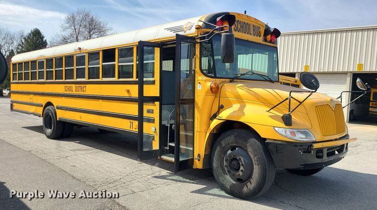 image for item LH9921 2006 IC PB105  school bus