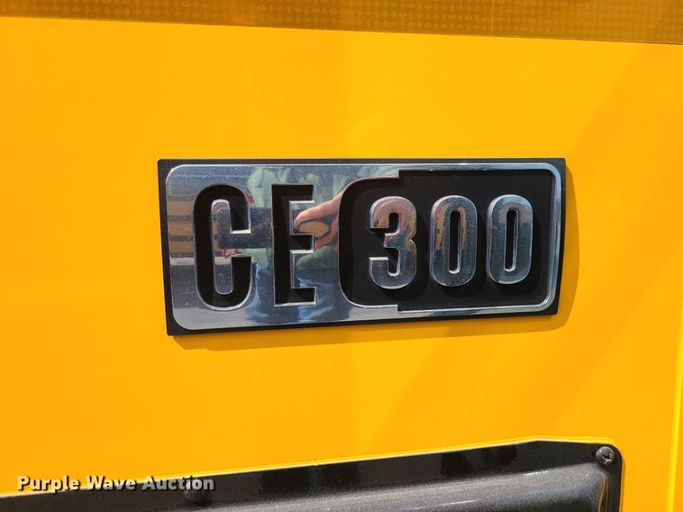 image for item LH9921 2006 IC PB105  school bus