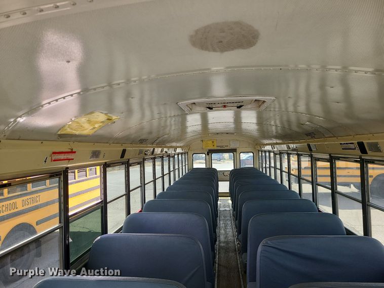 image for item LH9921 2006 IC PB105  school bus