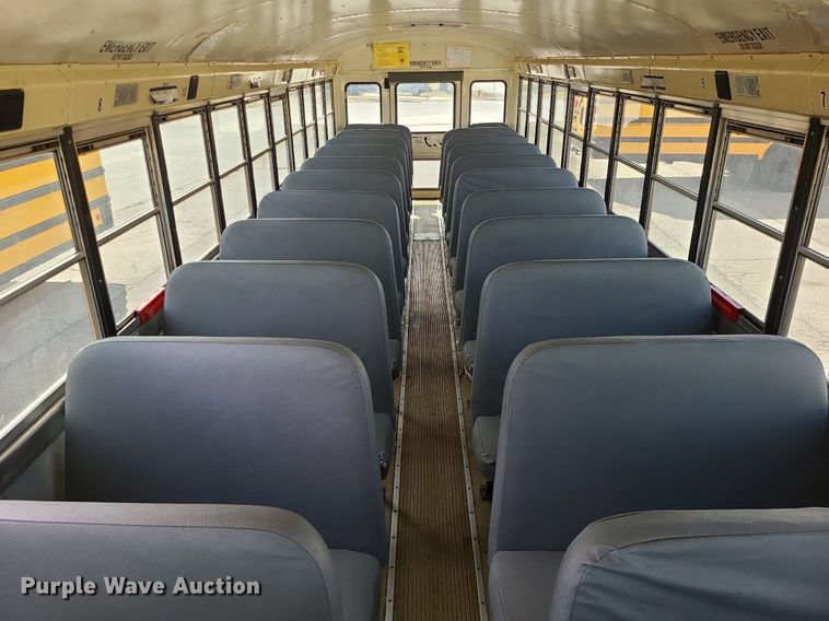 image for item LH9921 2006 IC PB105  school bus