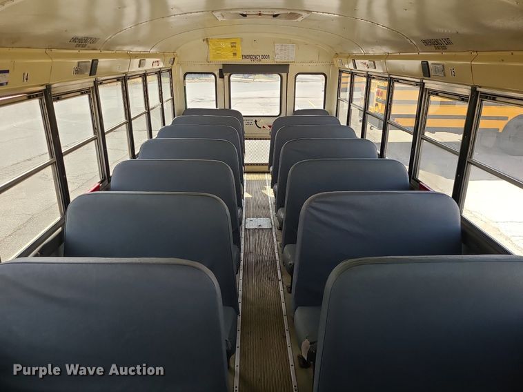 image for item LH9921 2006 IC PB105  school bus