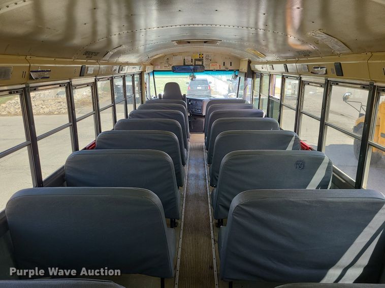 image for item LH9921 2006 IC PB105  school bus