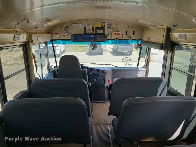 image for item LH9921 2006 IC PB105  school bus