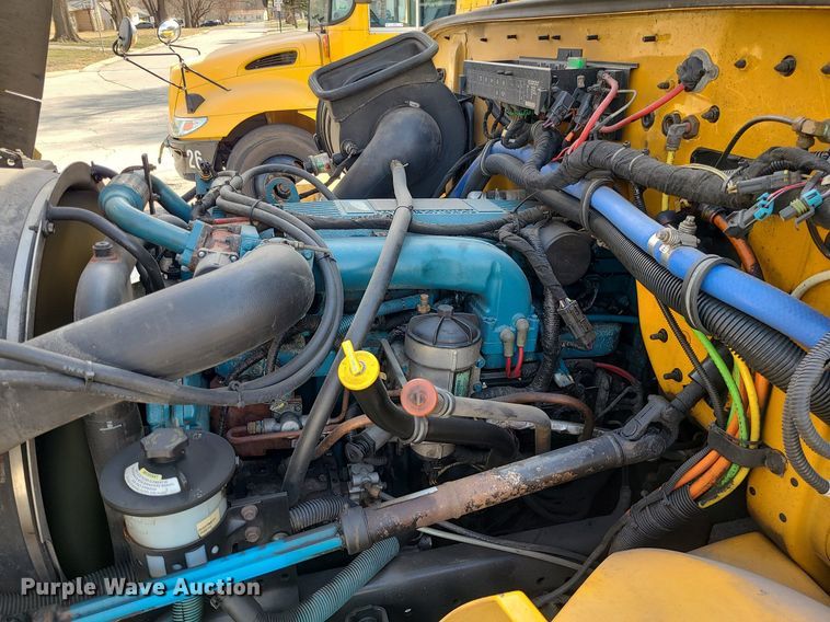 image for item LH9921 2006 IC PB105  school bus