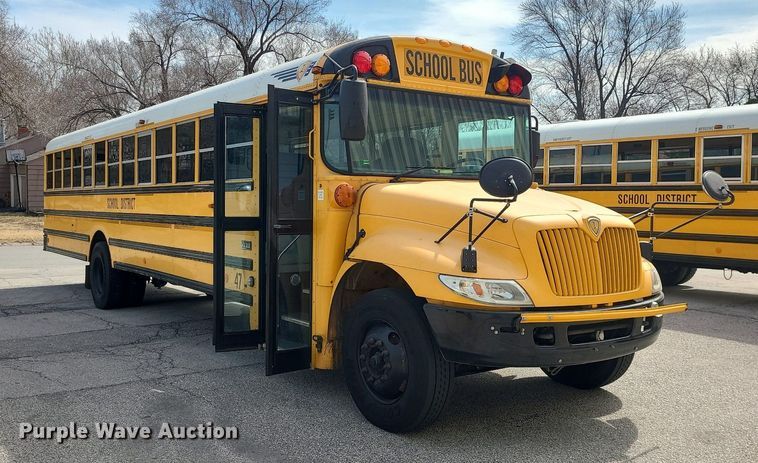 image for item LH9922 2007 IC PB105  school bus