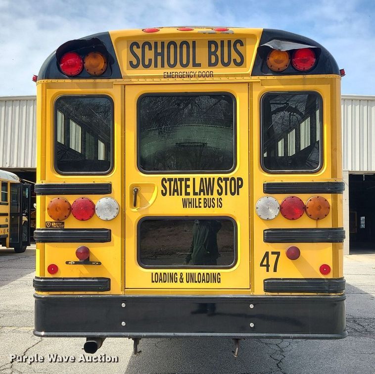 image for item LH9922 2007 IC PB105  school bus