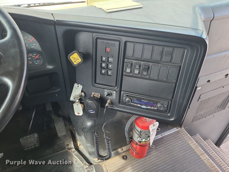 image for item LH9922 2007 IC PB105  school bus