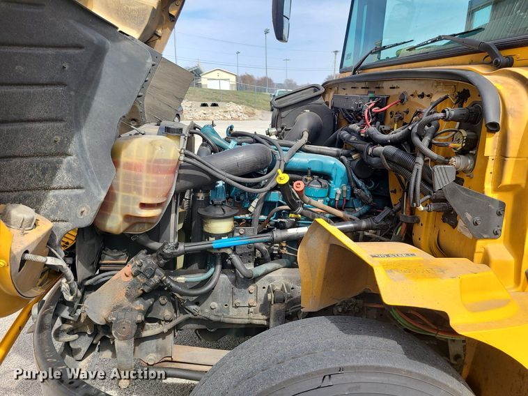 image for item LH9922 2007 IC PB105  school bus