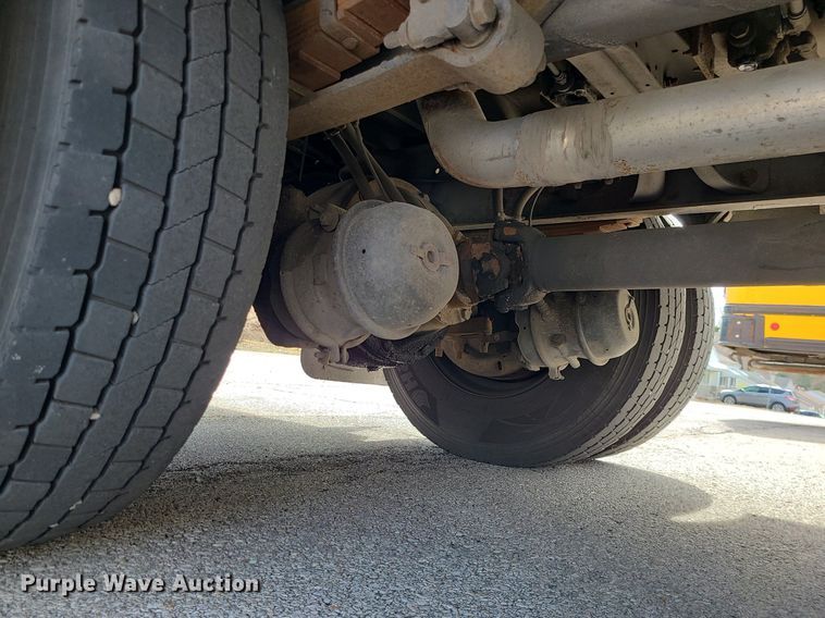 image for item LH9922 2007 IC PB105  school bus