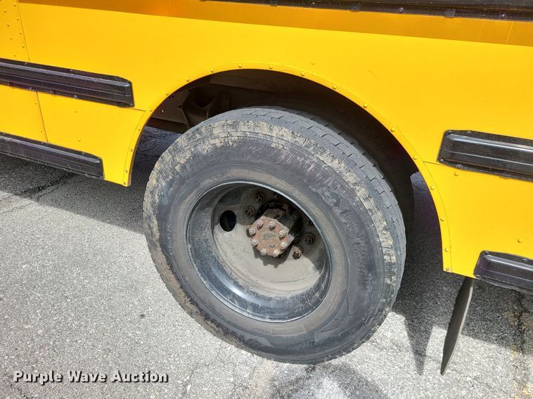 image for item LH9922 2007 IC PB105  school bus