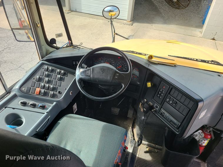 image for item LH9923 2007 IC PB105  school bus