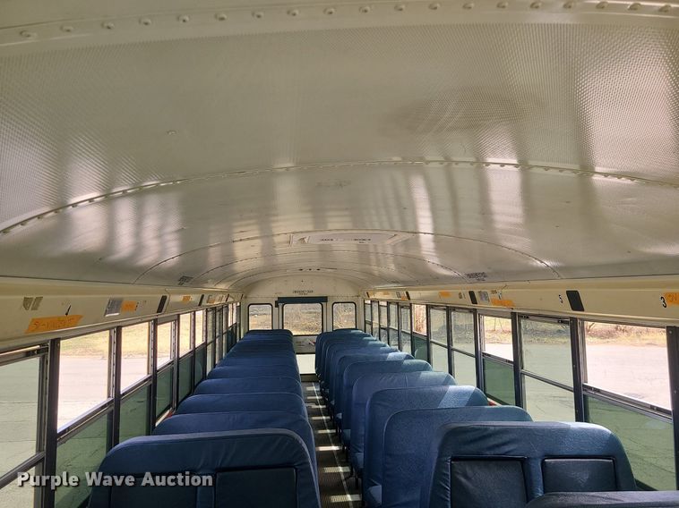 image for item LH9923 2007 IC PB105  school bus