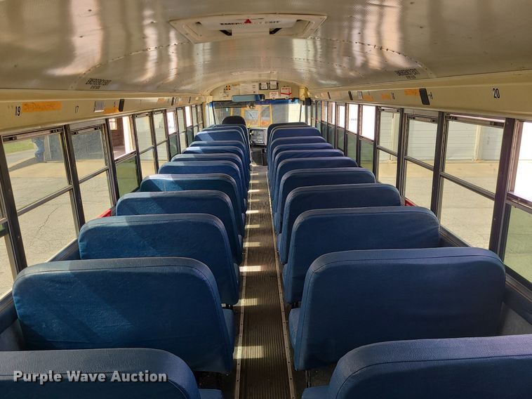 image for item LH9923 2007 IC PB105  school bus