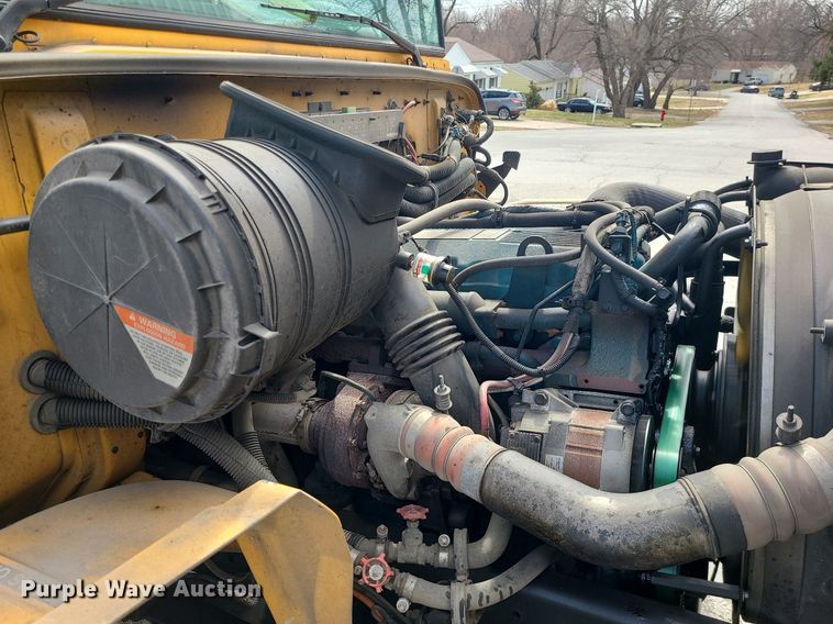 image for item LH9923 2007 IC PB105  school bus