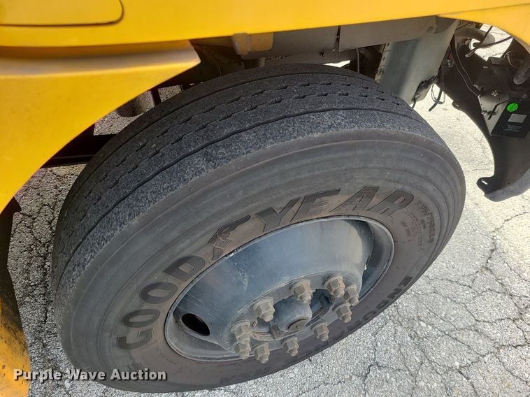 image for item LH9923 2007 IC PB105  school bus