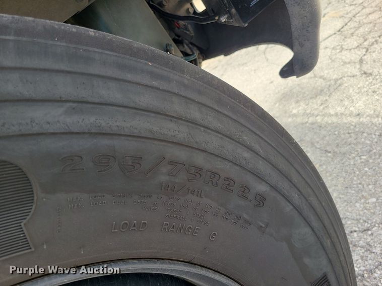 image for item LH9923 2007 IC PB105  school bus