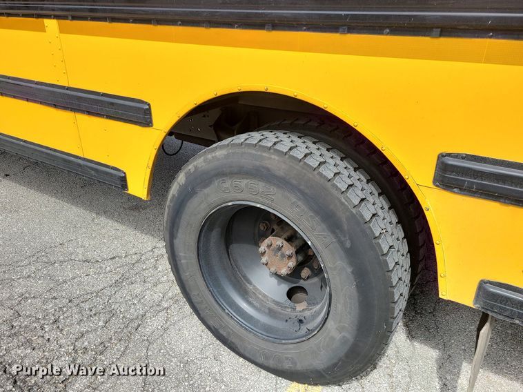 image for item LH9923 2007 IC PB105  school bus