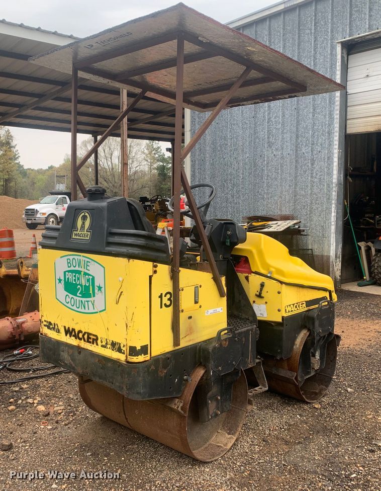 image for item LI9108 Wacker  double drum vibratory roller