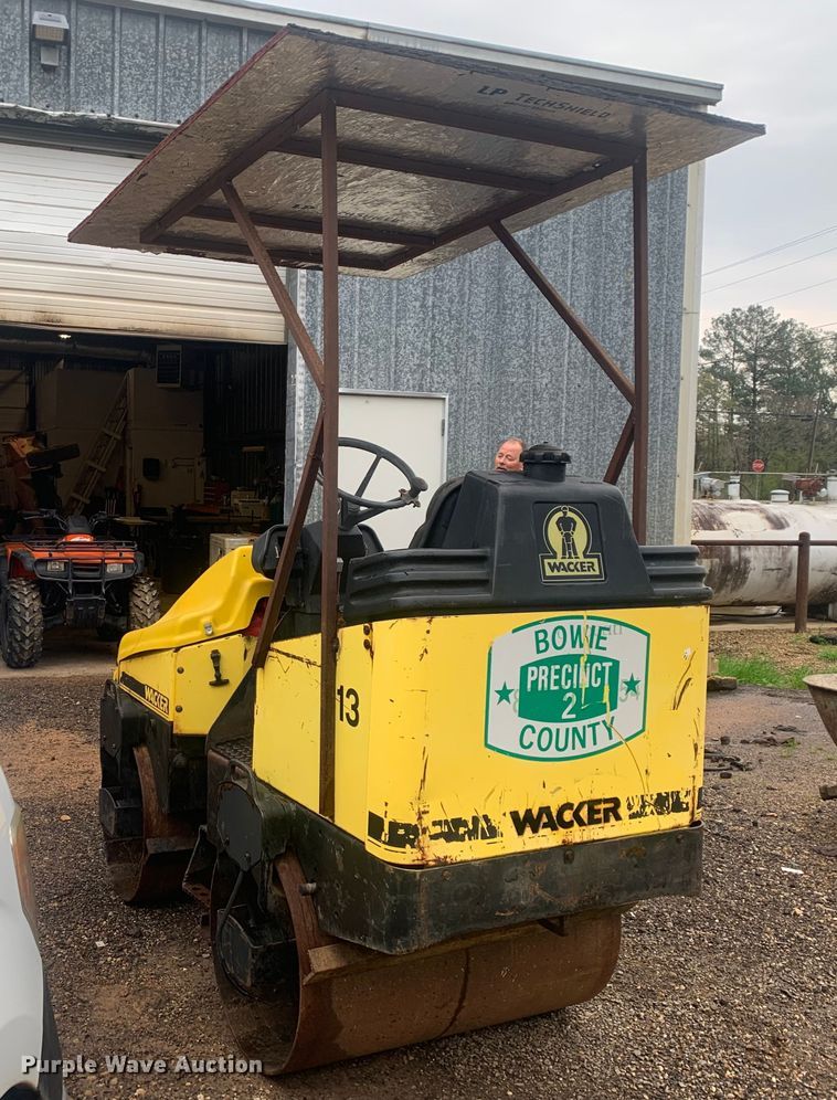 image for item LI9108 Wacker  double drum vibratory roller