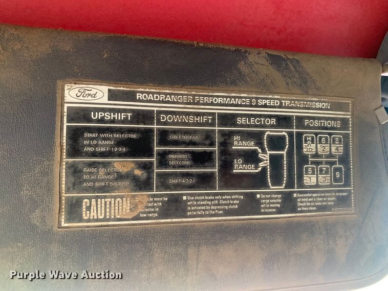 image for item LI9113 1993 Ford L9000  dump truck