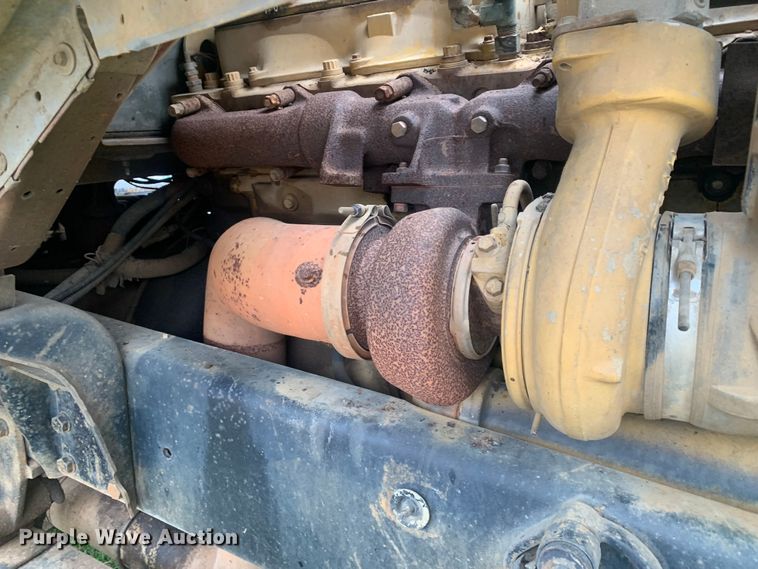 image for item LI9113 1993 Ford L9000  dump truck