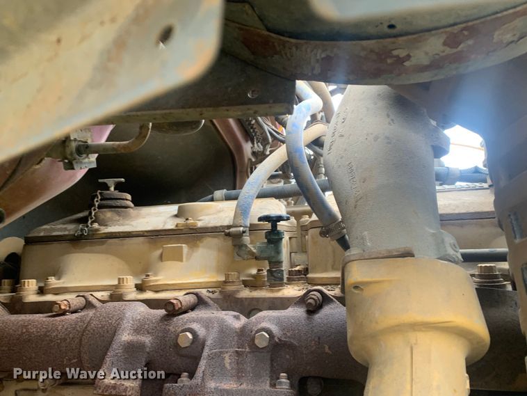 image for item LI9113 1993 Ford L9000  dump truck