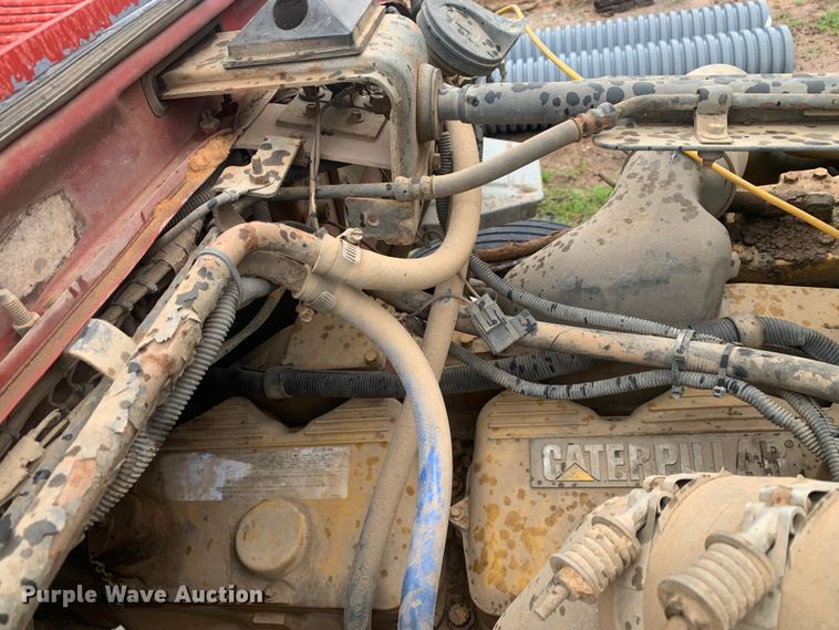 image for item LI9113 1993 Ford L9000  dump truck