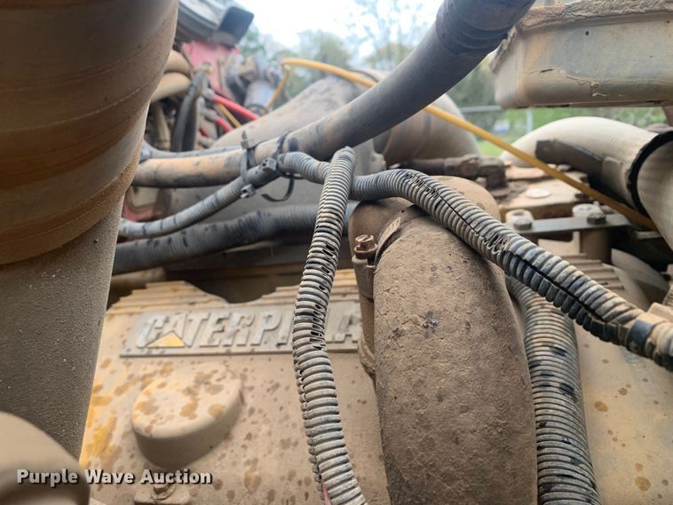 image for item LI9113 1993 Ford L9000  dump truck