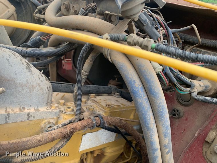 image for item LI9113 1993 Ford L9000  dump truck