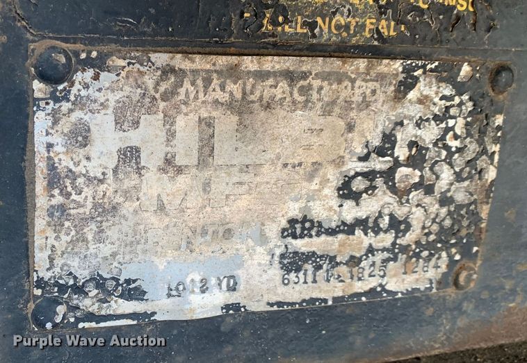 image for item LI9113 1993 Ford L9000  dump truck