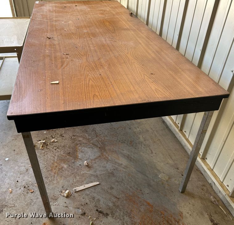 image for item LN9076 (2) tables