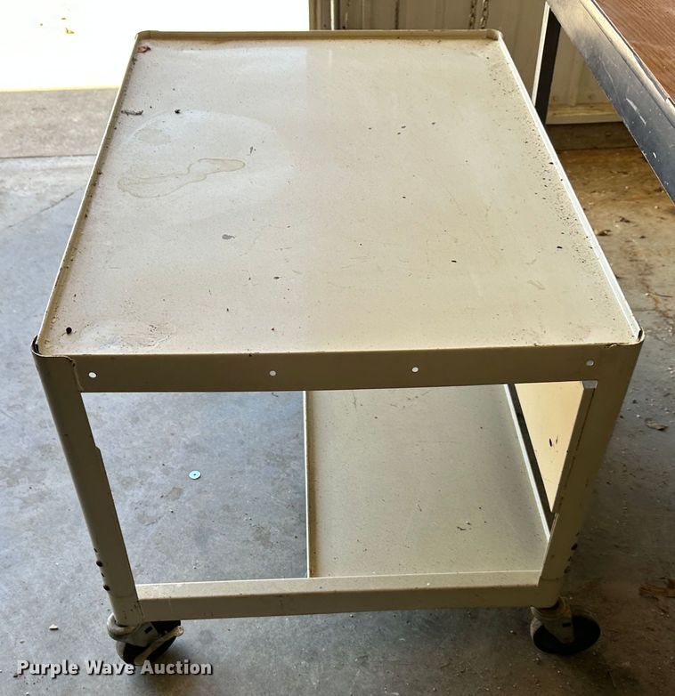 image for item LN9076 (2) tables