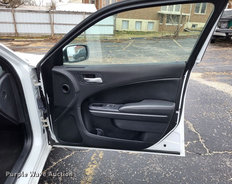 image for item LR9180 2016 Dodge Charger Police