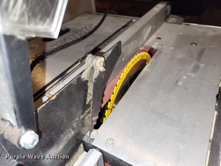 image for item LR9190 Skilsaw 3400  10" table saw