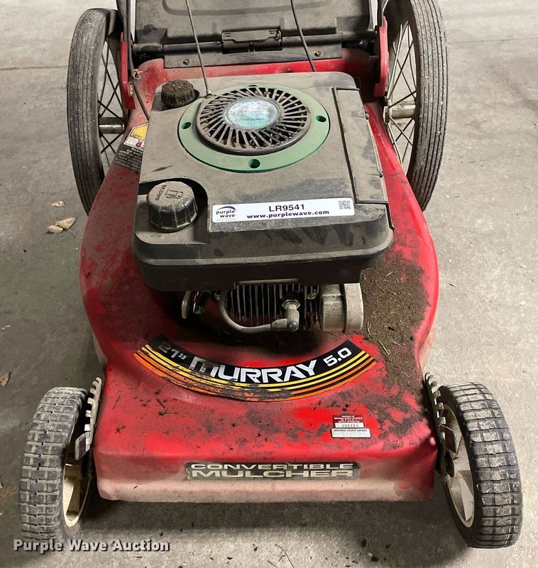 image for item LR9541 Lawn and garden equipment