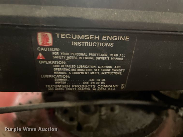 image for item LR9541 Lawn and garden equipment