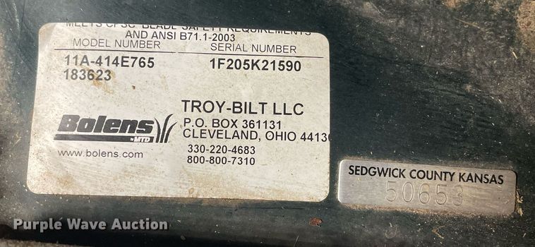 image for item LR9541 Lawn and garden equipment