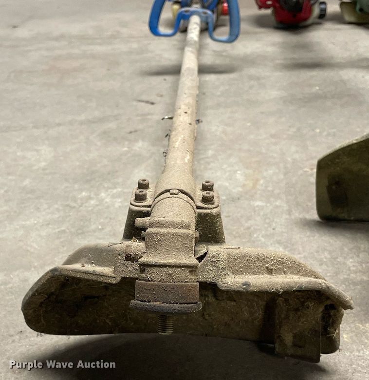 image for item LR9541 Lawn and garden equipment