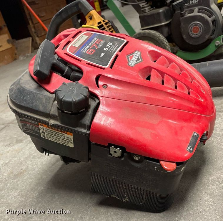 image for item LR9541 Lawn and garden equipment