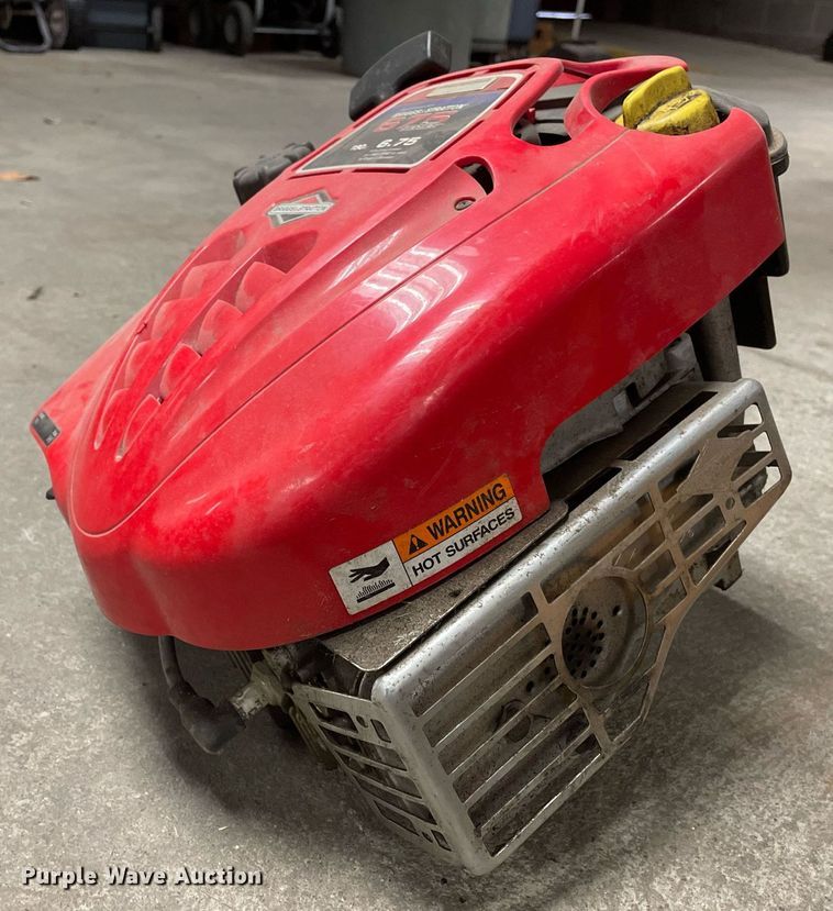 image for item LR9541 Lawn and garden equipment