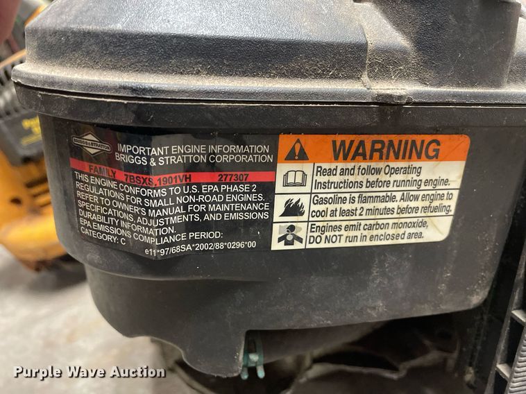 image for item LR9541 Lawn and garden equipment