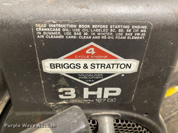 image for item LR9541 Lawn and garden equipment