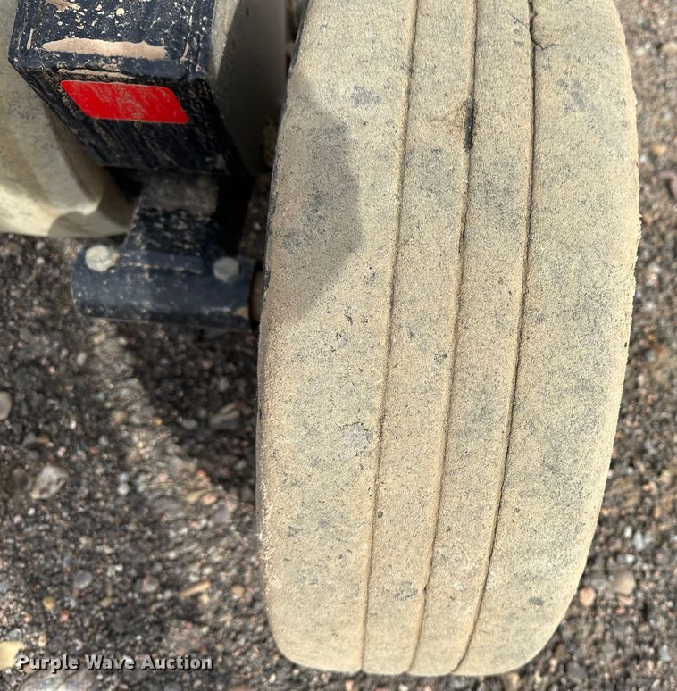 image for item LT9165 Land Pride RCM5615  batwing rotary mower