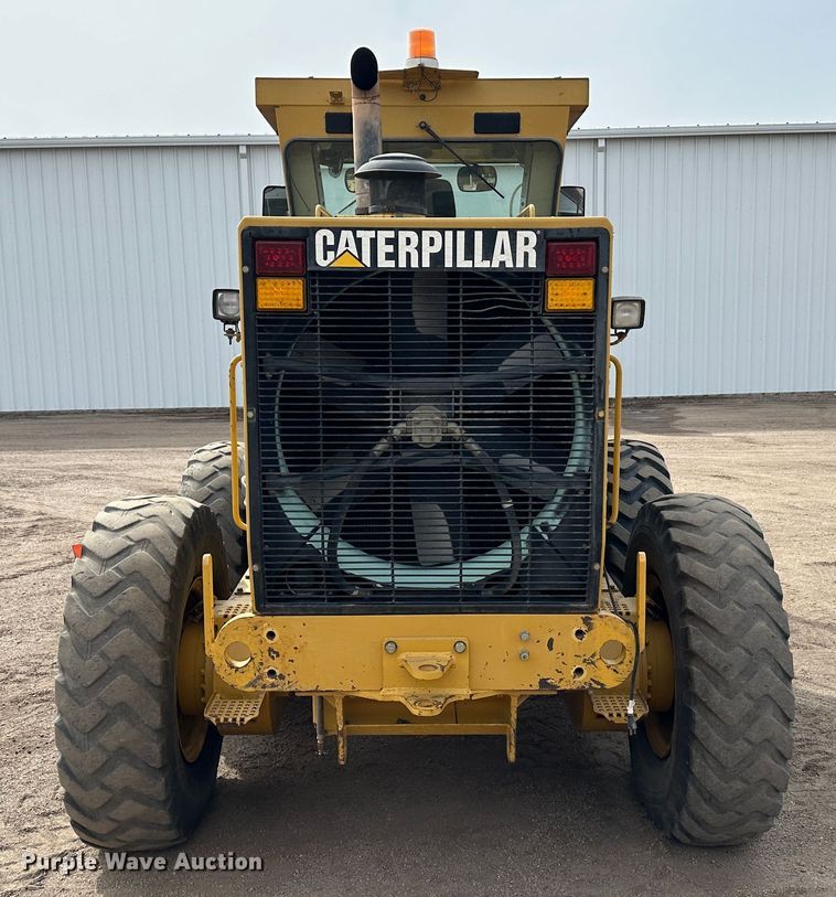 image for item LT9166 2004 Caterpillar 140H VHP  motor grader