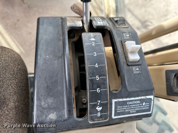 image for item LT9166 2004 Caterpillar 140H VHP  motor grader