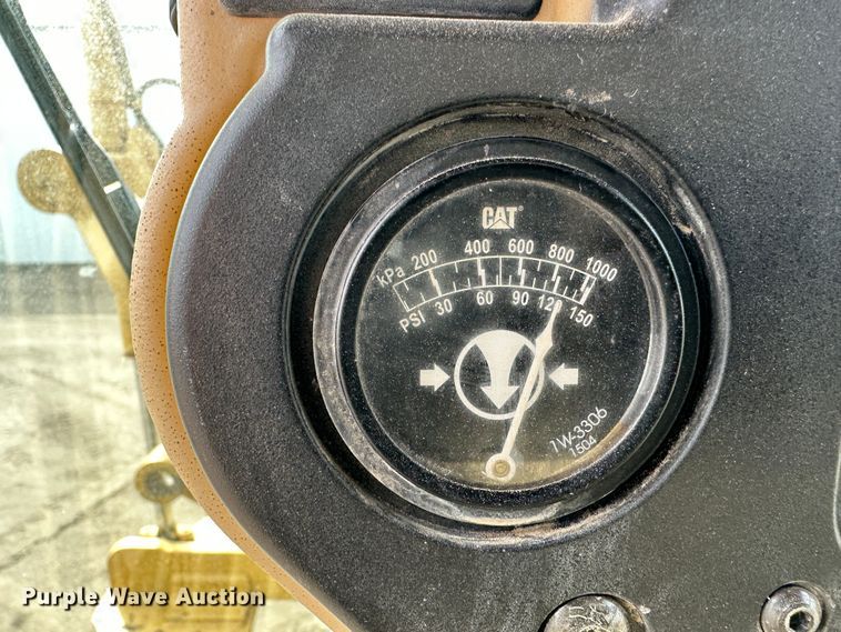 image for item LT9166 2004 Caterpillar 140H VHP  motor grader