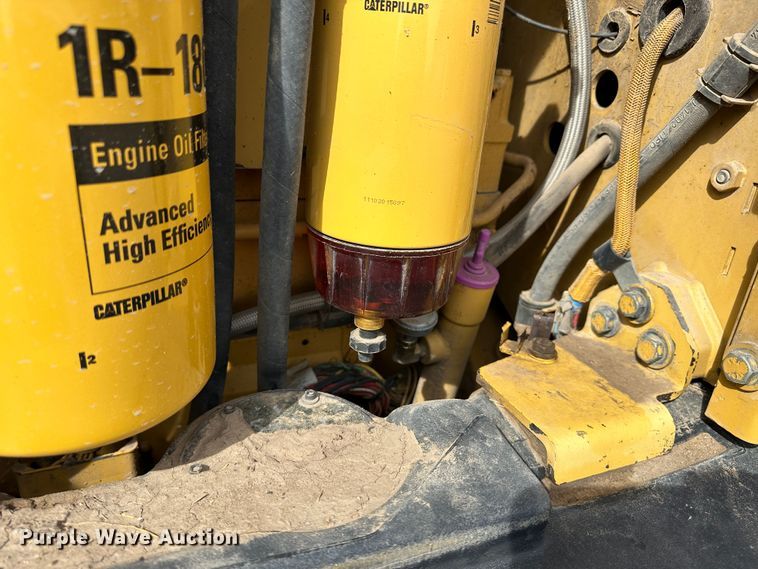 image for item LT9166 2004 Caterpillar 140H VHP  motor grader