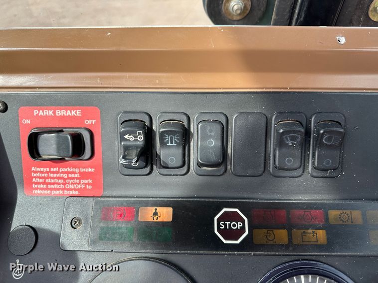 image for item LT9167 2000 John Deere 310SE  backhoe