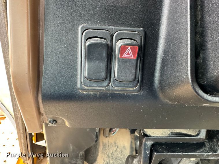 image for item LT9167 2000 John Deere 310SE  backhoe