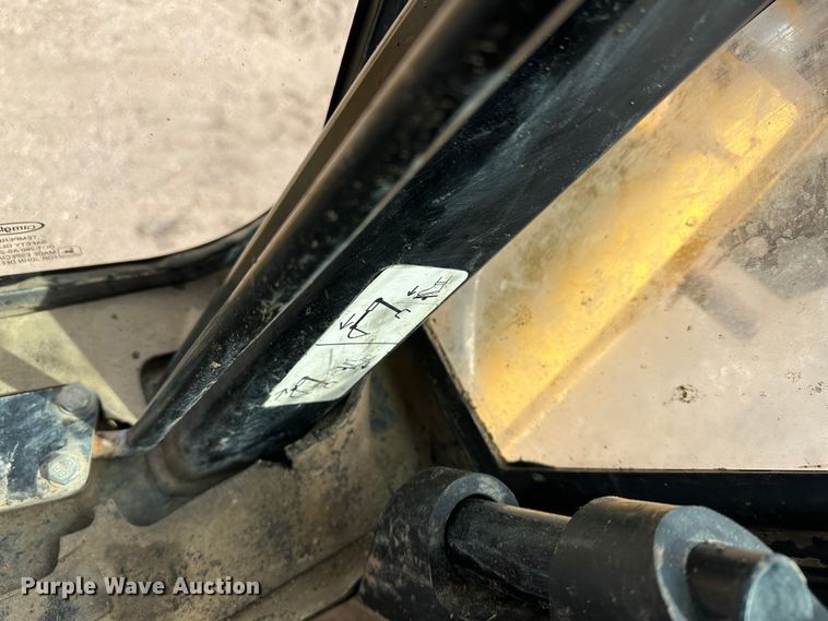 image for item LT9167 2000 John Deere 310SE  backhoe